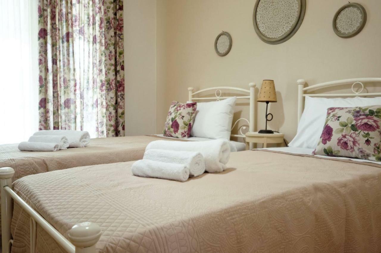 Caryatis Apartment เอเธนส์ ภายนอก รูปภาพ