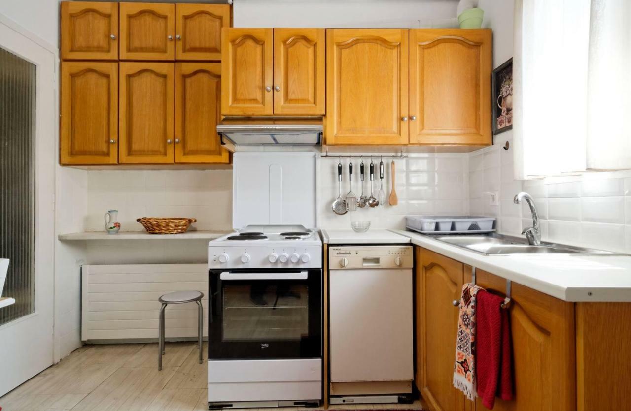 Caryatis Apartment เอเธนส์ ภายนอก รูปภาพ